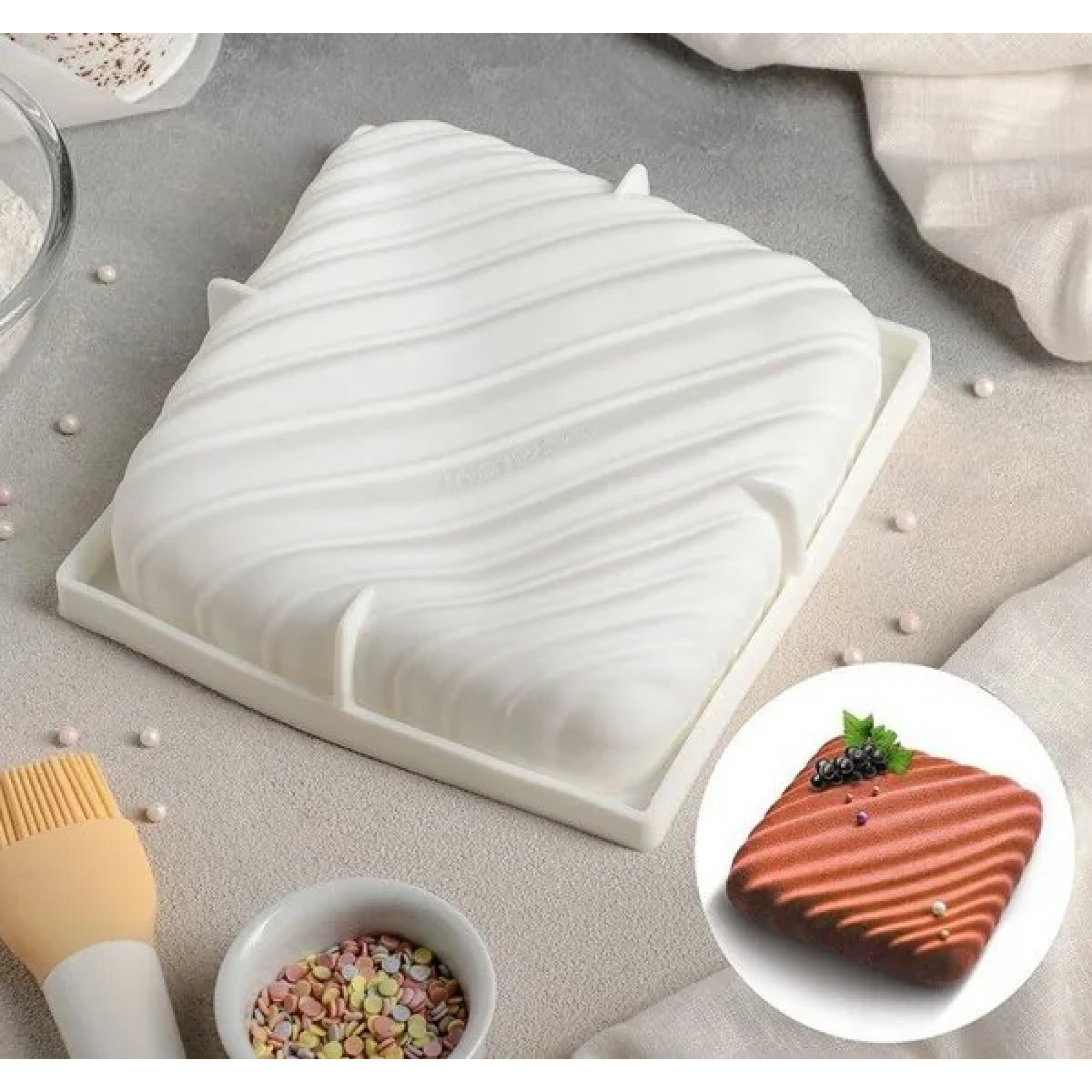 Силиконовая форма 18*18*4см OZ