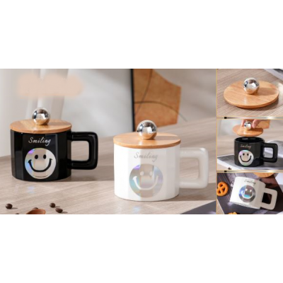 Кружка керамика "Улыбающаяся кружка" 450мл  с бамбуковой крышкой в п/у 2цв